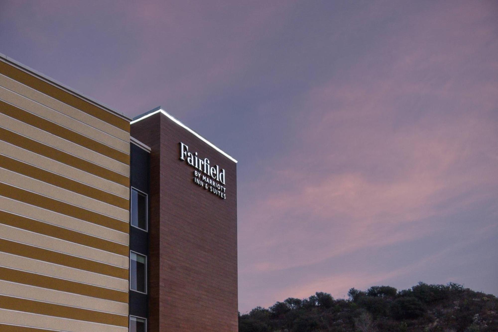 Fairfield Inn & Suites By Marriott Moorpark Ventura County Exteriér fotografie